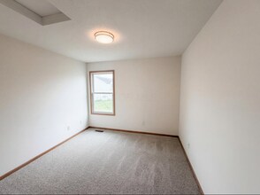 1000 Hidden Cove Way in Columbus, OH - Building Photo - Building Photo