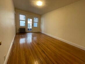 14 Melvin Ave, Unit 4 in Boston, MA - Foto de edificio - Building Photo