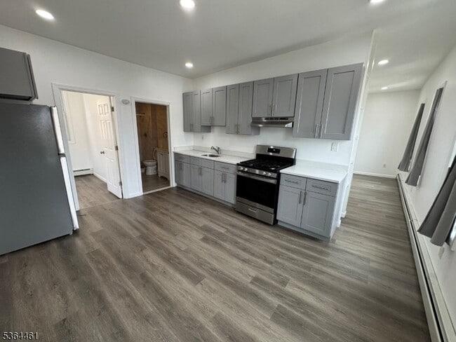 property at 53 17th Ave