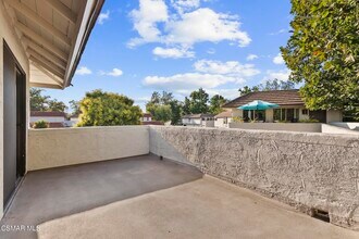 1138 Landsburn Cir in Westlake Village, CA - Building Photo - Building Photo