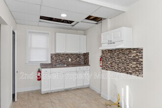701 N Warwick Rd in Magnolia, NJ - Building Photo - Building Photo