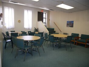 19 E Belvidere St-Unit -Unit 305 in Nazareth, PA - Foto de edificio - Building Photo