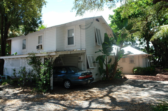 1610 Arlington St in Sarasota, FL - Building Photo - Building Photo