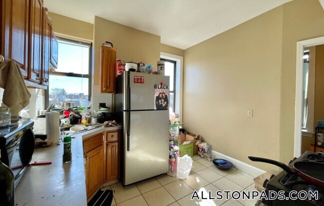 19 Highgate St in Boston, MA - Foto de edificio - Building Photo