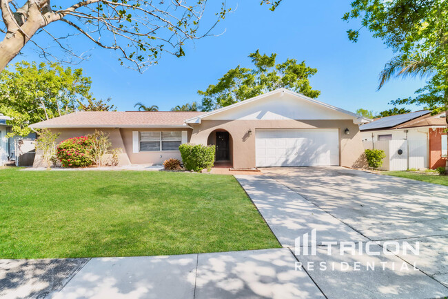 property at 2290 Colonial Dr