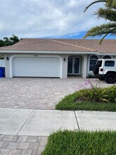 7485 Royal Palm Blvd in Margate, FL - Building Photo - Building Photo