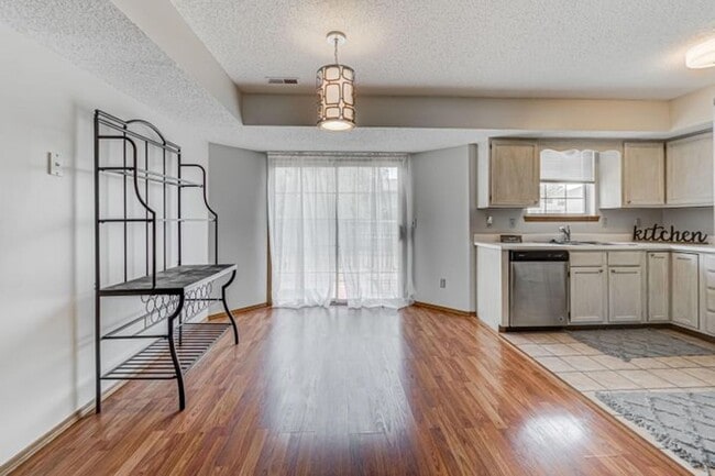 3003 W Knob Hill St in Springfield, MO - Building Photo - Building Photo