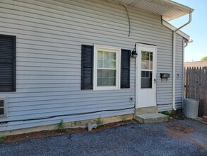 286 W Main St, Unit 286 in Leola, PA - Building Photo - Building Photo