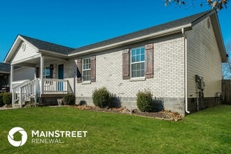 8908 Greenmoore Dr in Louisville, KY - Building Photo - Building Photo