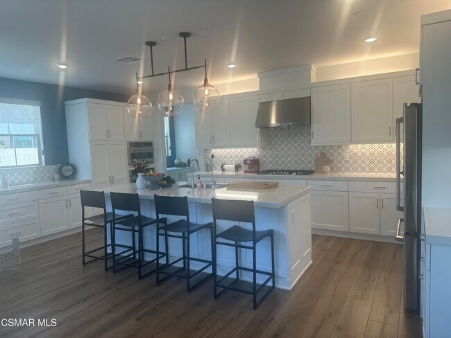 680 Edward Scholle Dr in Camarillo, CA - Building Photo - Building Photo