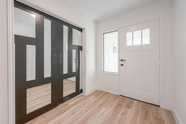 811 Lemm Ct in Spring, TX - Foto de edificio - Building Photo