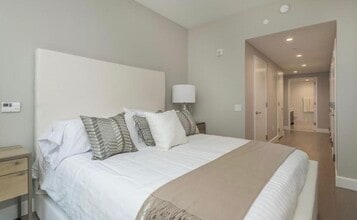 100 Lovejoy Wharf in Boston, MA - Building Photo - Building Photo