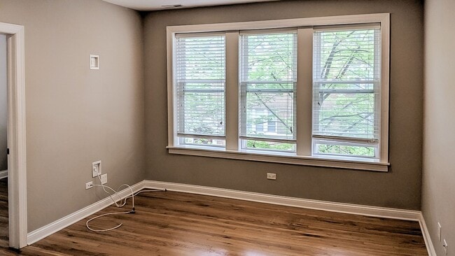 3804 N Marshfield Ave, Unit 2 in Chicago, IL - Foto de edificio - Building Photo