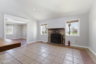 13237 E Ave W 8 in Pearblossom, CA - Building Photo - Building Photo