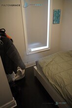 2031 W 23rd St, Unit #2 in Chicago, IL - Foto de edificio - Building Photo