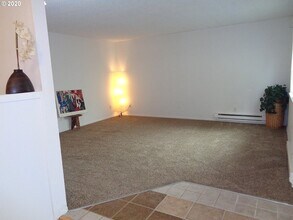 36 NE Lombard St, Unit 36 in Portland, OR - Building Photo - Building Photo