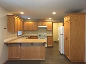 3816 SE 117th Pl in Portland, OR - Foto de edificio - Building Photo