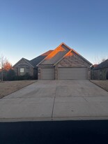 4103 SW Stonewood Terrace in Bentonville, AR - Building Photo