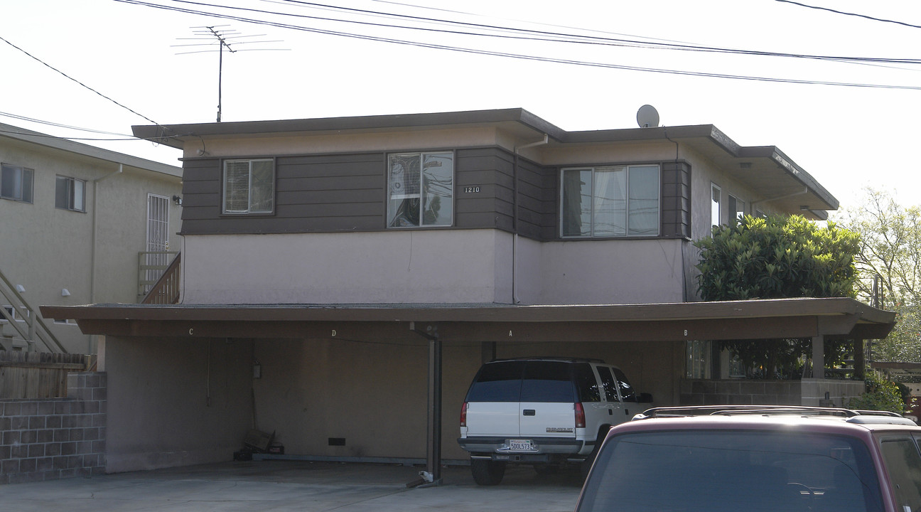 1210 141st Ave in San Leandro, CA - Building Photo