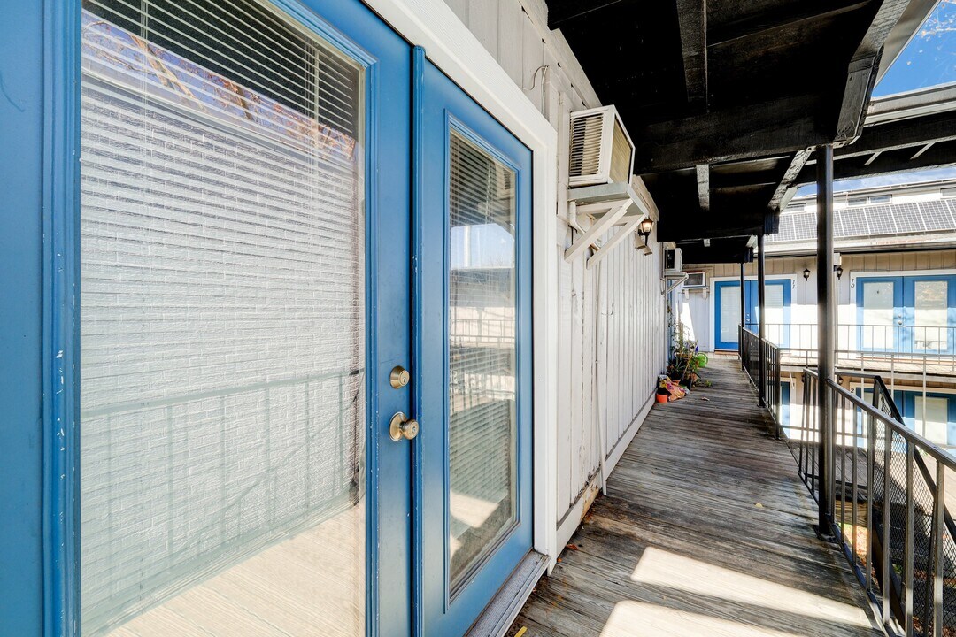 2322 Dunlavy St in Houston, TX - Foto de edificio