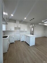 13 Ozark Ave in McAllen, TX - Building Photo - Building Photo