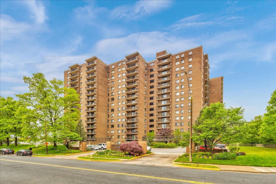 200 N Pickett St in Alexandria, VA - Building Photo