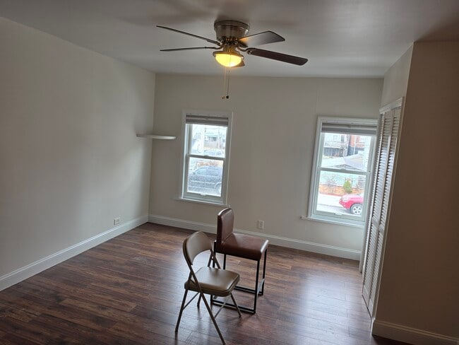 1513 Parker St, Unit 2 in Bronx, NY - Foto de edificio - Building Photo