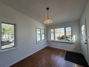 618 Brookland Park Dr in Iowa City, IA - Building Photo - Building Photo