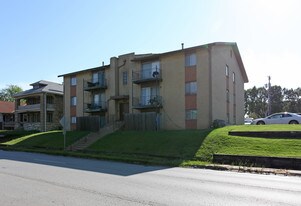 4323 Belleview Ave Apartamentos