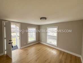 1211 12th St in Galena Park, TX - Building Photo - Building Photo