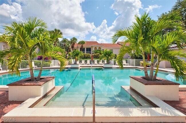 109 Tuscana Ct in Naples, FL - Building Photo - Building Photo