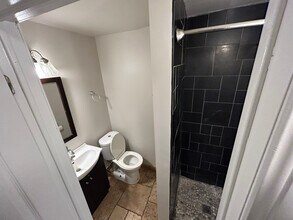 614 Victoria St in Kingston, ON - Building Photo - Building Photo