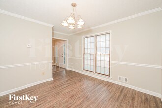 1433 St Dunstans Rd in Lithonia, GA - Foto de edificio - Building Photo