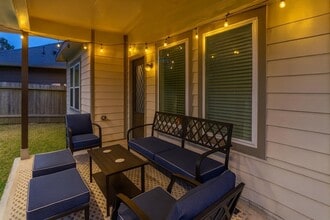 1166 Magnolia Branch Ln in Tomball, TX - Building Photo - Building Photo