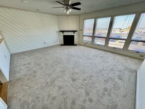 2326 Starfish Rd in Virginia Beach, VA - Building Photo - Building Photo