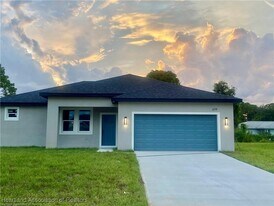 619 Aston Martin Dr in Sebring, FL - Building Photo