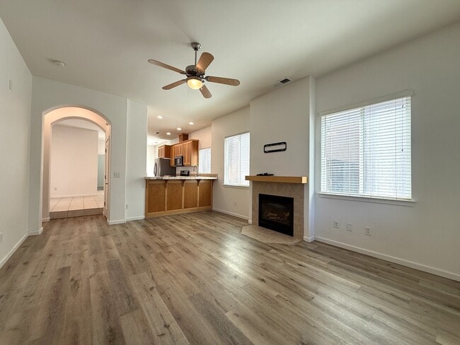 1447 Yosemite Dr in Chico, CA - Building Photo - Building Photo