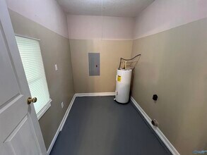 2604 Thornhill Rd NW in Huntsville, AL - Building Photo - Building Photo