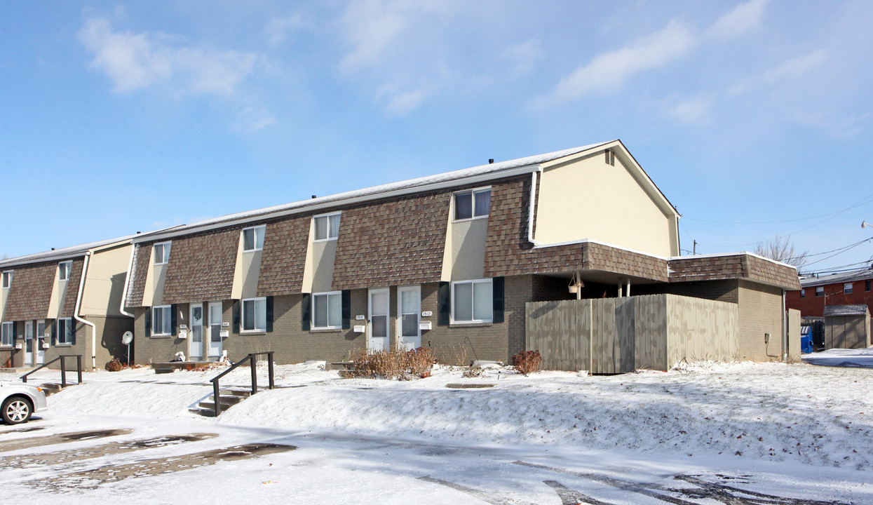 Blacklick Plaza Apartments in Reynoldsburg, OH - Building Photo