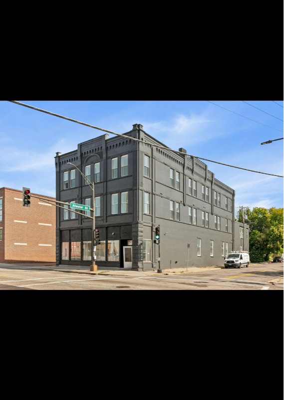 property at 842 Rice St