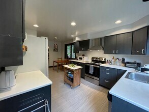 4421 Lake Morey Rd-Unit -1 in Fairlee, VT - Building Photo - Building Photo