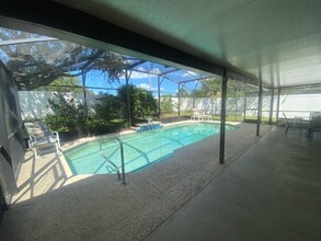 12715 Montana Woods Ln in Orlando, FL - Building Photo - Building Photo