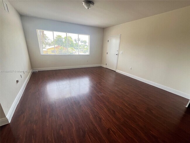 2931 Sheridan Ave in Miami Beach, FL - Building Photo - Building Photo
