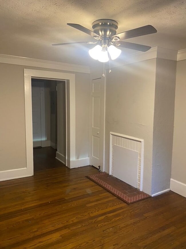 property at 3515 Edgewood Rd
