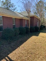 971 Manningham Rd in Greenville, AL - Building Photo