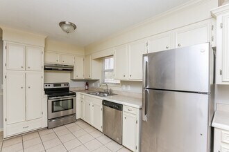 5606 Warwick Dr in Jackson, MS - Building Photo - Building Photo