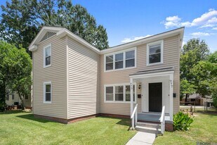 977 Rittiner Dr in Baton Rouge, LA - Building Photo