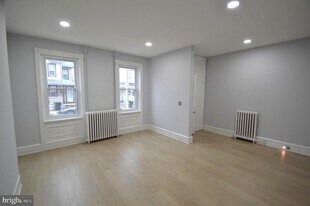 322 Jones Ave in Burlington, NJ - Building Photo