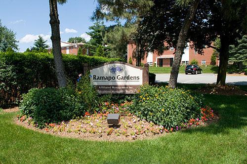 Ramapo Gardens in Mahwah, NJ - Building Photo