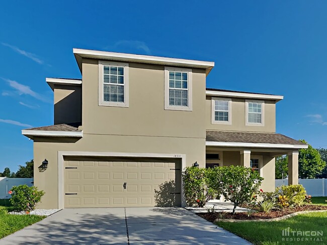 14331 Alistar Manor Dr in Wimauma, FL - Building Photo - Building Photo